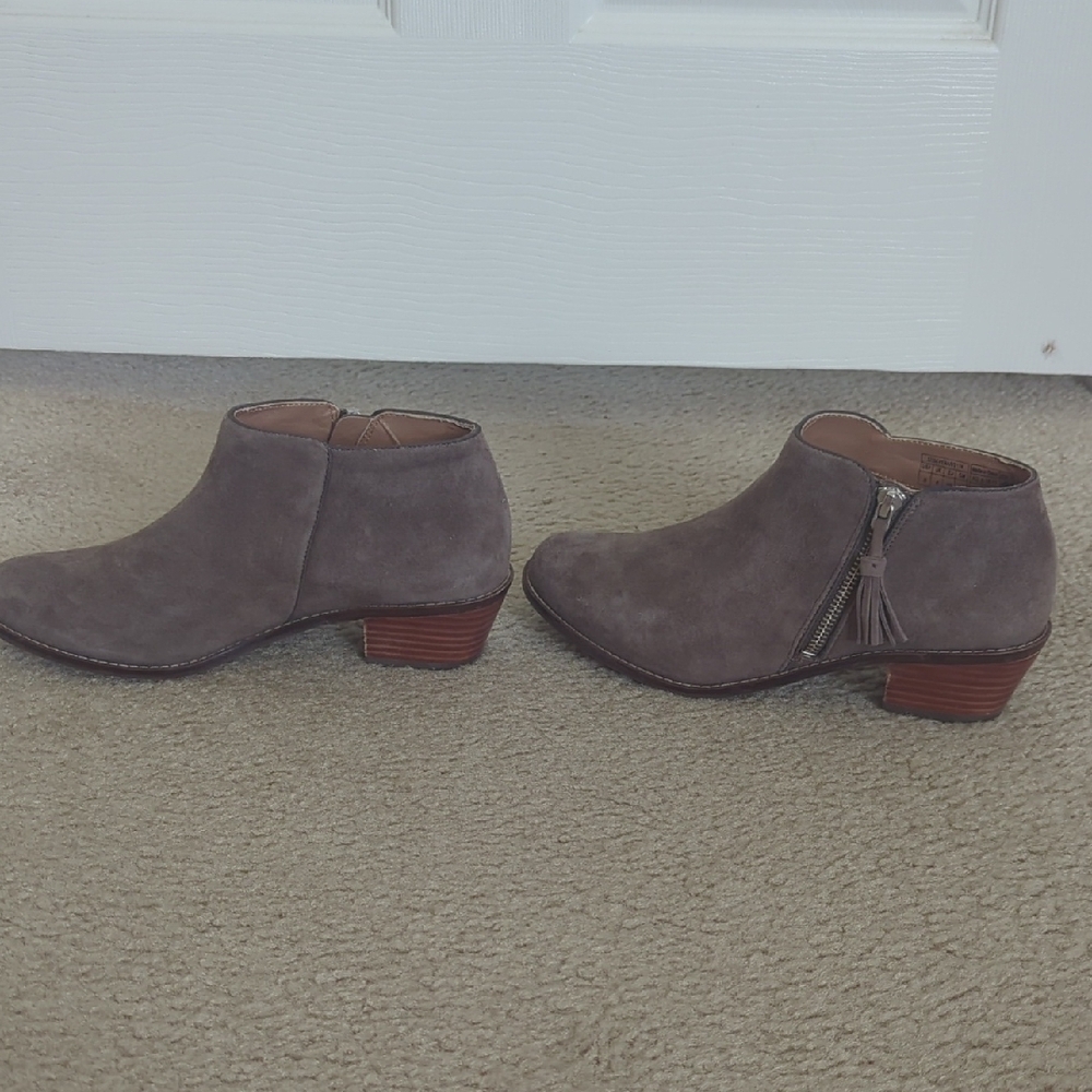 Vionic Gray Ankle Boots with Brown Heel